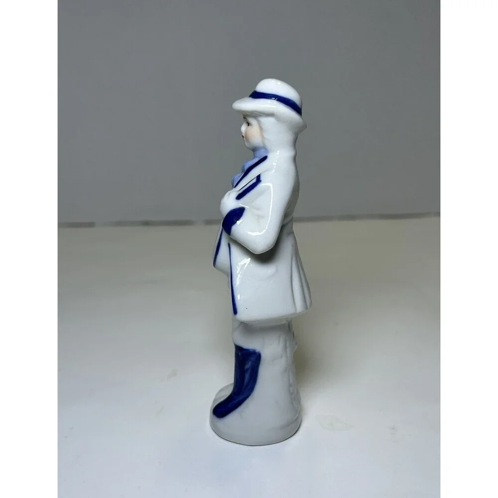 Vintage Victorian/Colonial Porcelain Man Playing Instrument Figurine White/Blue